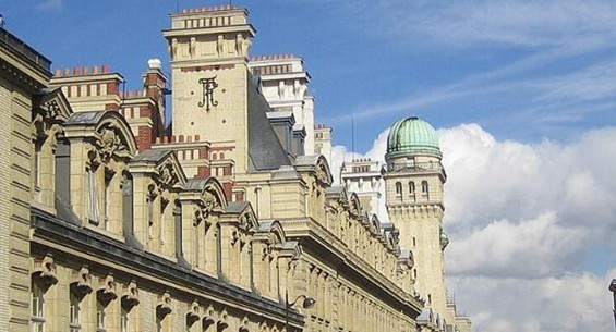 L’attribut alt de cette image est vide, son nom de fichier est SORBONNE-UNIVERSITE.jpg.